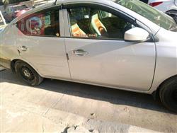 نيسان فيرسا